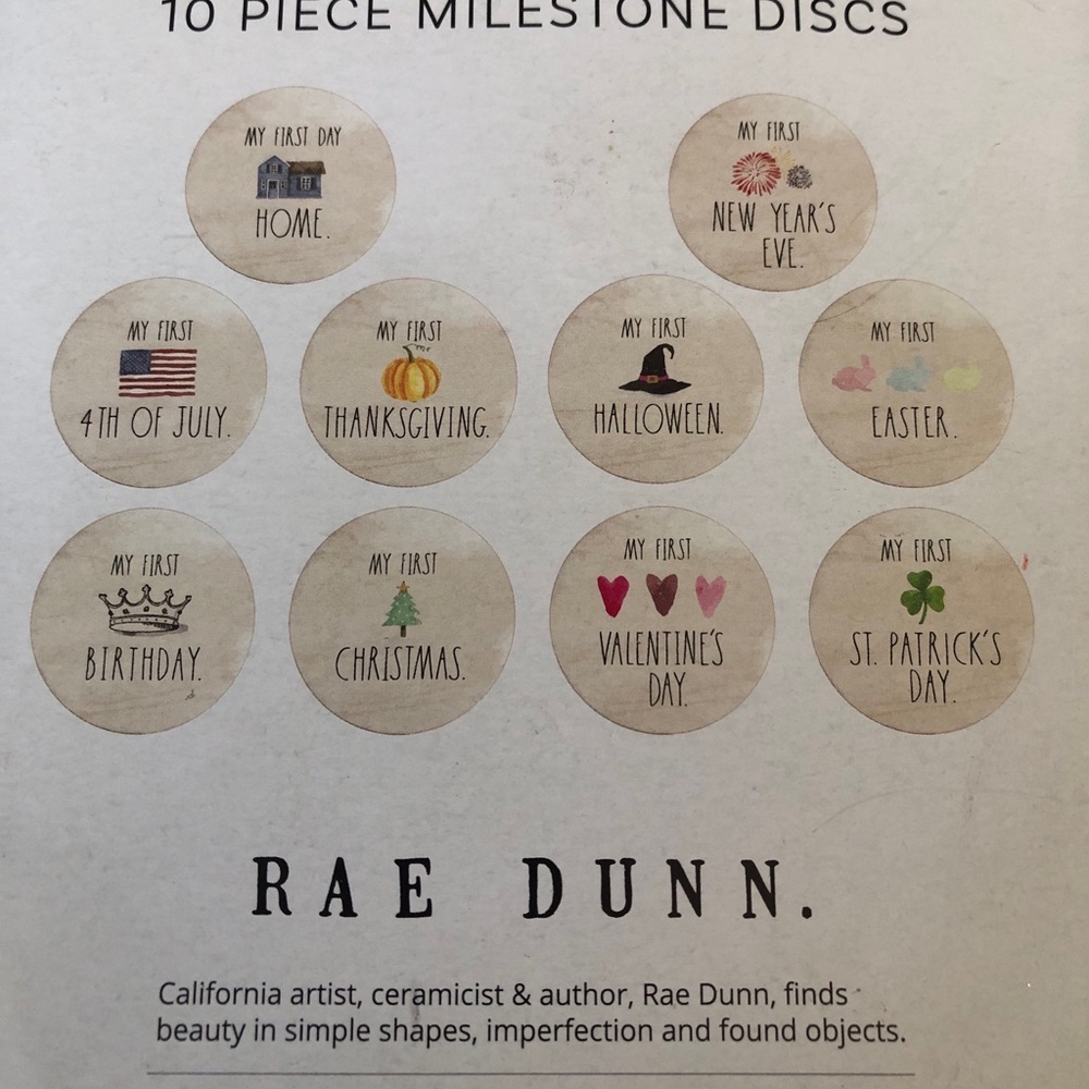 👶🎁 NEW:Rae Dunn Holiday Milestone Disc Set - Multicolor